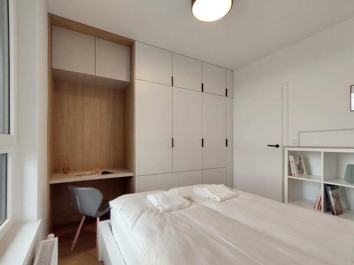 Elegant 3City Apartment With Parking In Gdansk By Noclegi Renters Екстер'єр фото