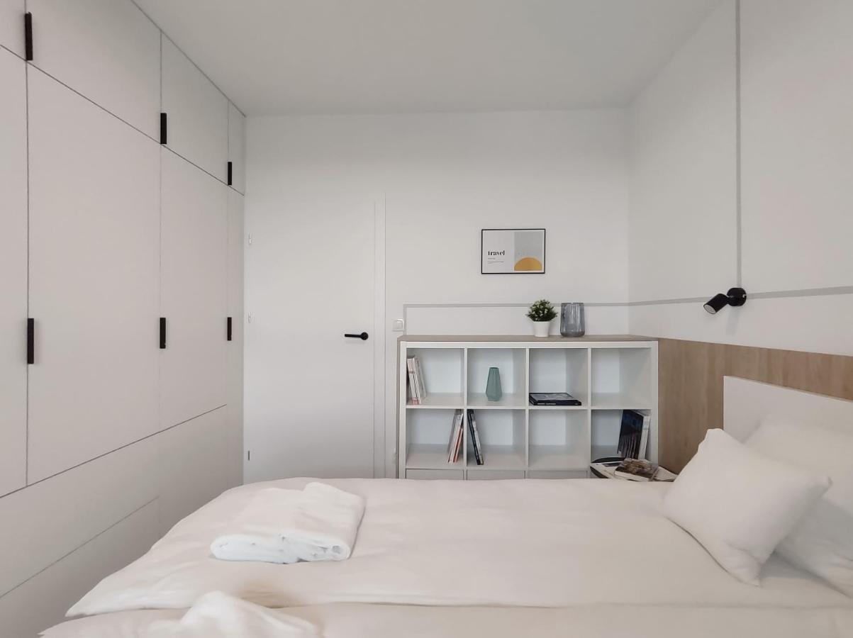 Elegant 3City Apartment With Parking In Gdansk By Noclegi Renters Екстер'єр фото